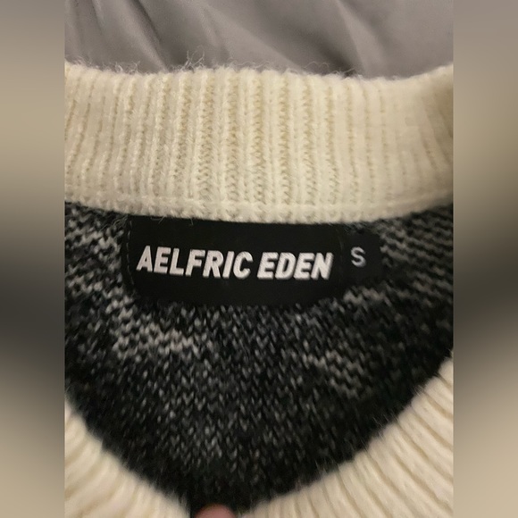 🔥AELFRIC EDEN SWEATSHIRT S SIZE🔥 - Picture 2 of 3